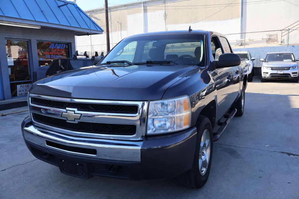 Photo 3 of this CHEVROLET SILVERADO 1500