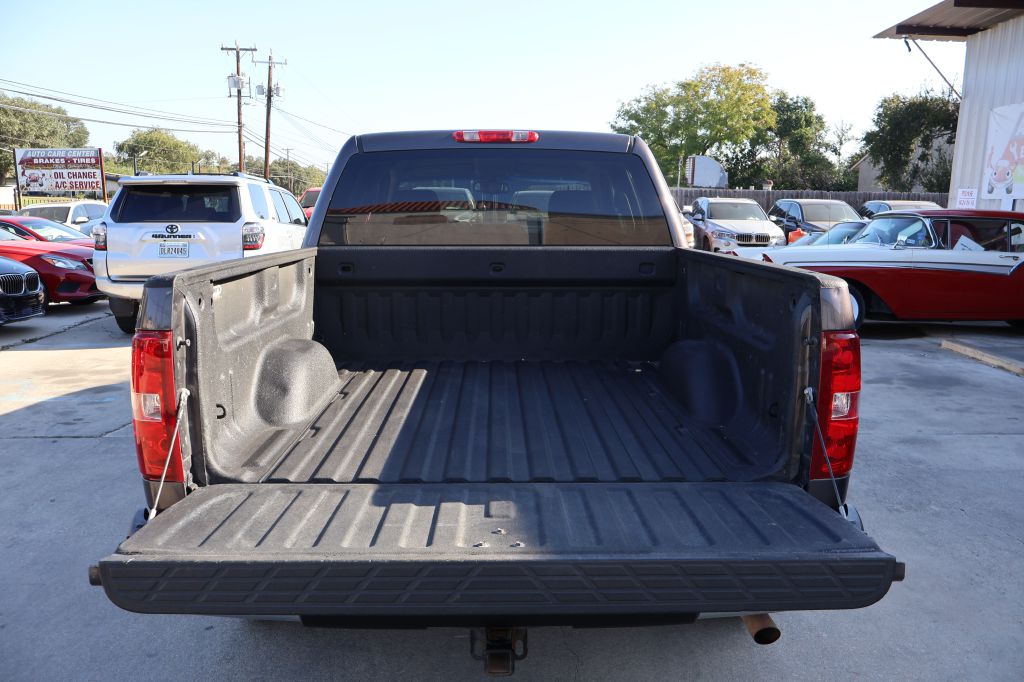 Photo 15 of this CHEVROLET SILVERADO 1500