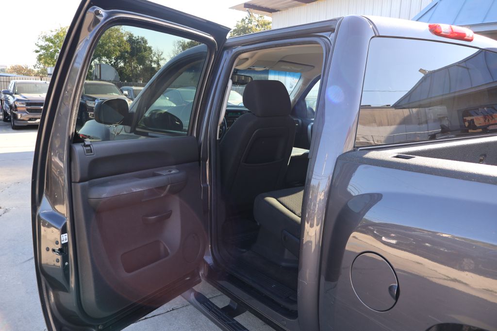 Photo 19 of this CHEVROLET SILVERADO 1500