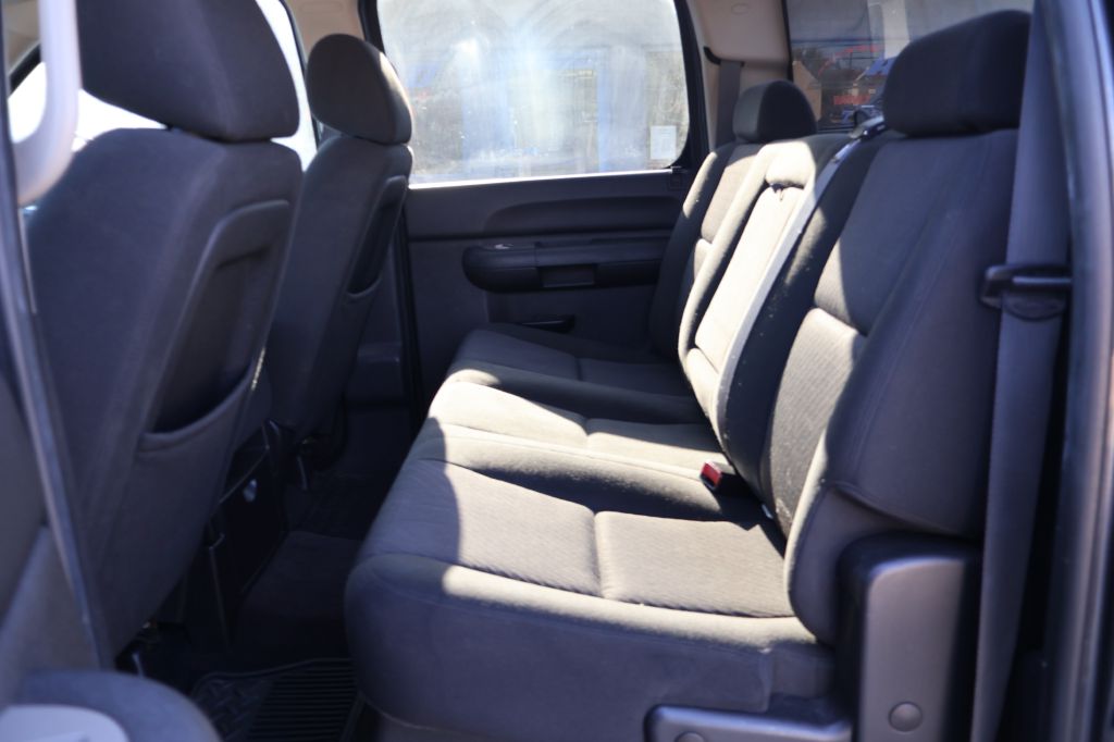 Photo 21 of this CHEVROLET SILVERADO 1500