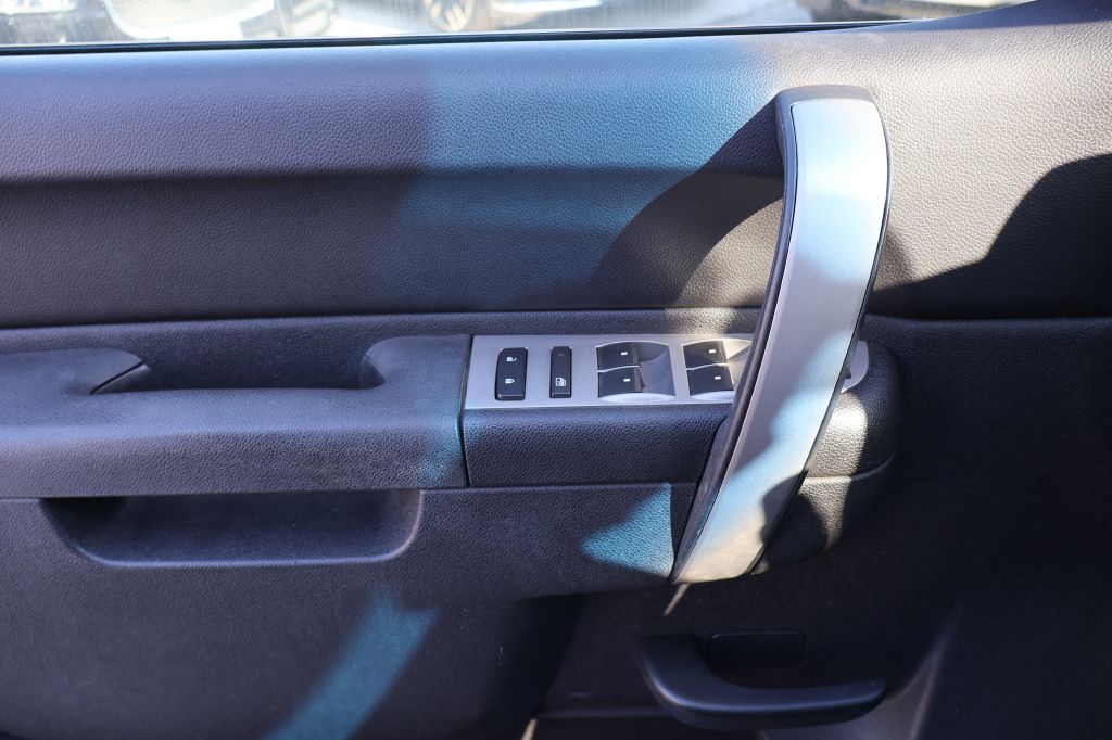 Photo 24 of this CHEVROLET SILVERADO 1500