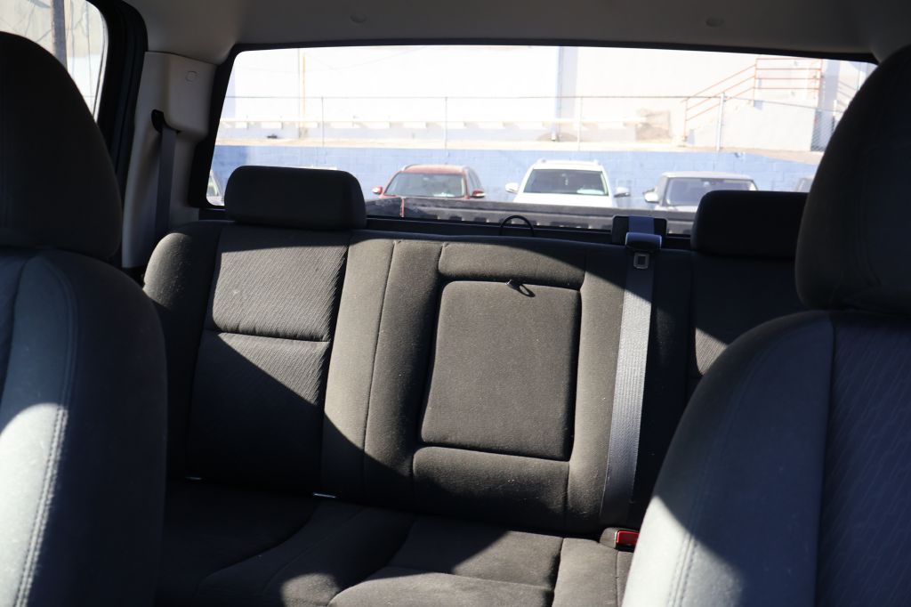Photo 30 of this CHEVROLET SILVERADO 1500