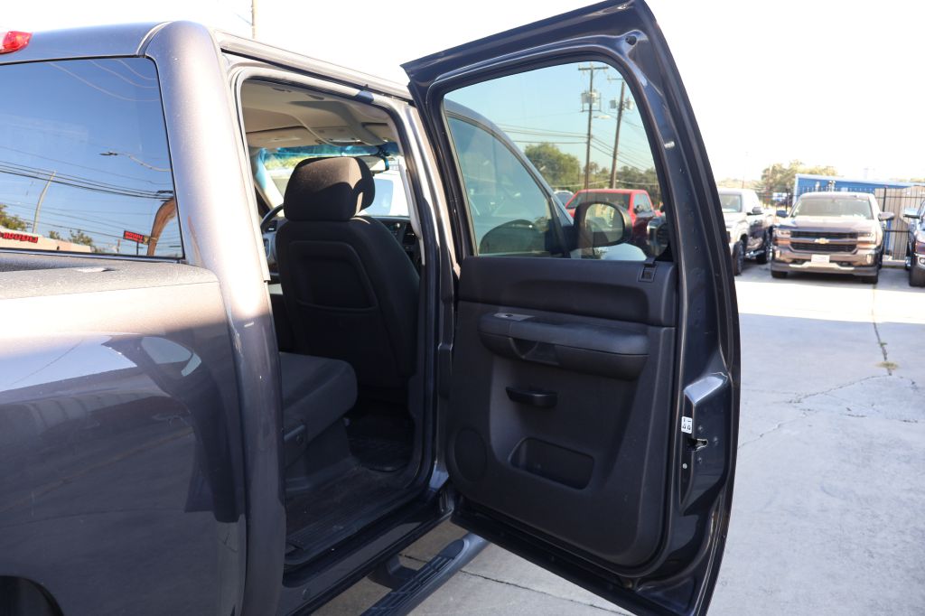 Photo 33 of this CHEVROLET SILVERADO 1500