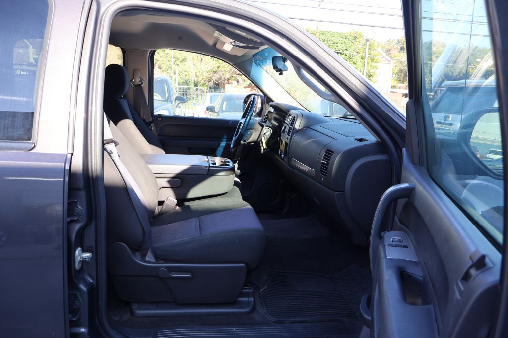 Photo 34 of this CHEVROLET SILVERADO 1500