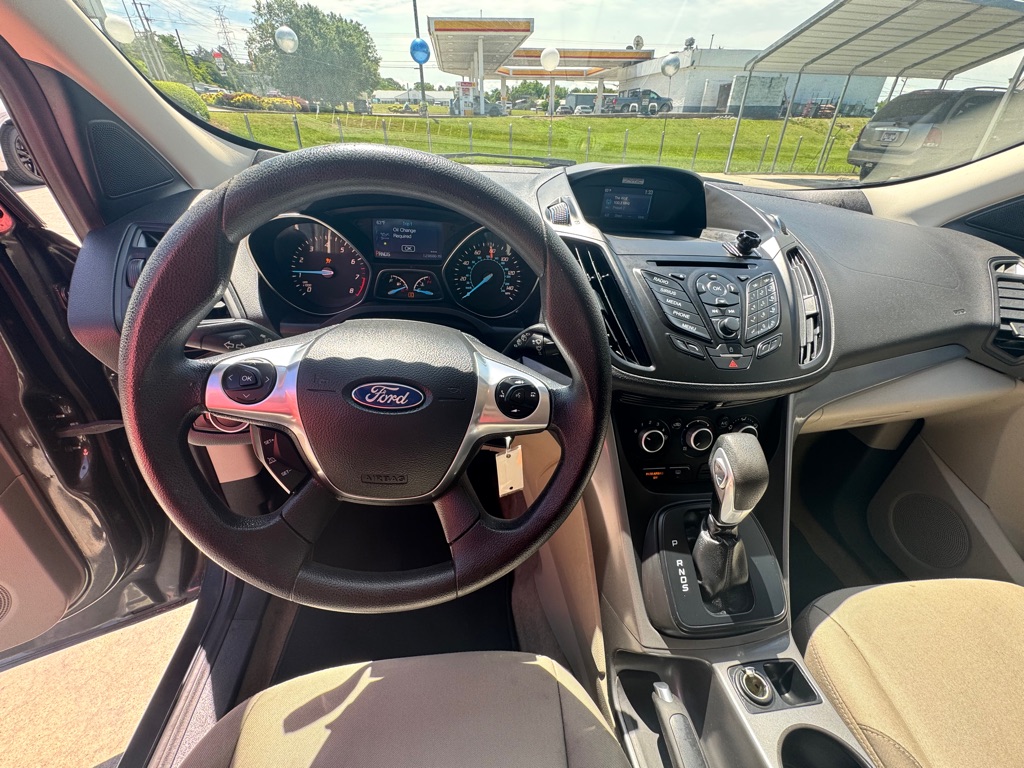 Photo 10 of this FORD ESCAPE