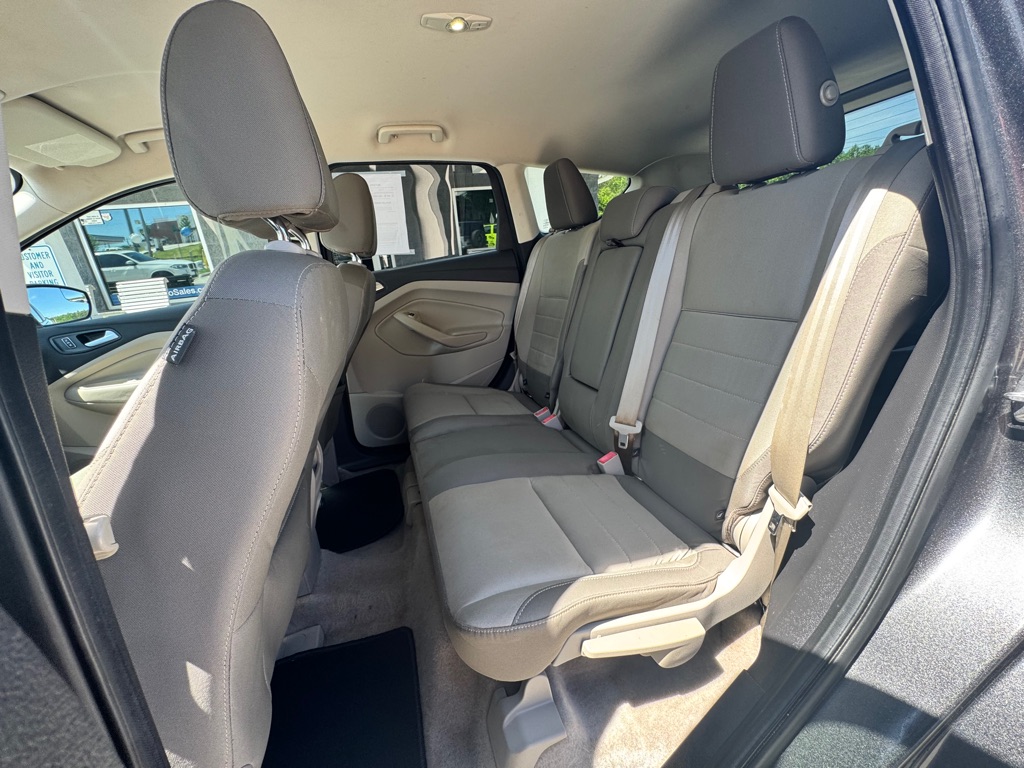 Photo 13 of this FORD ESCAPE