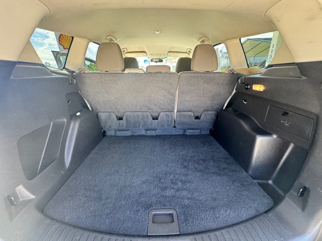 Photo 14 of this FORD ESCAPE