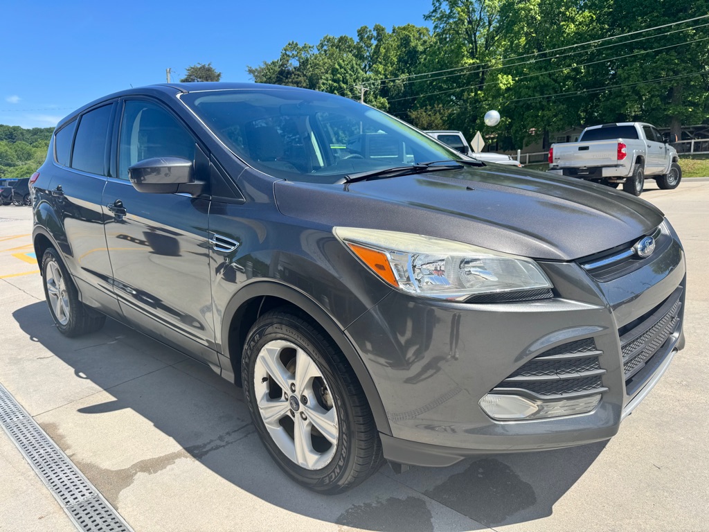 Photo 7 of this FORD ESCAPE