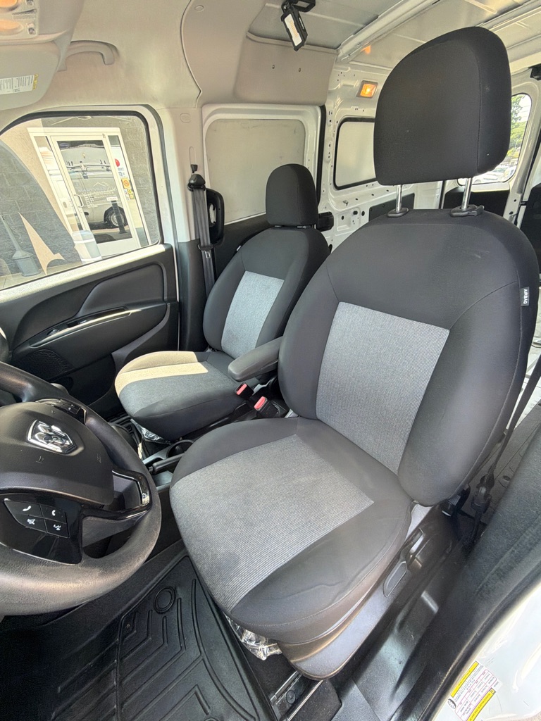 Photo 9 of this RAM PROMASTER CITY