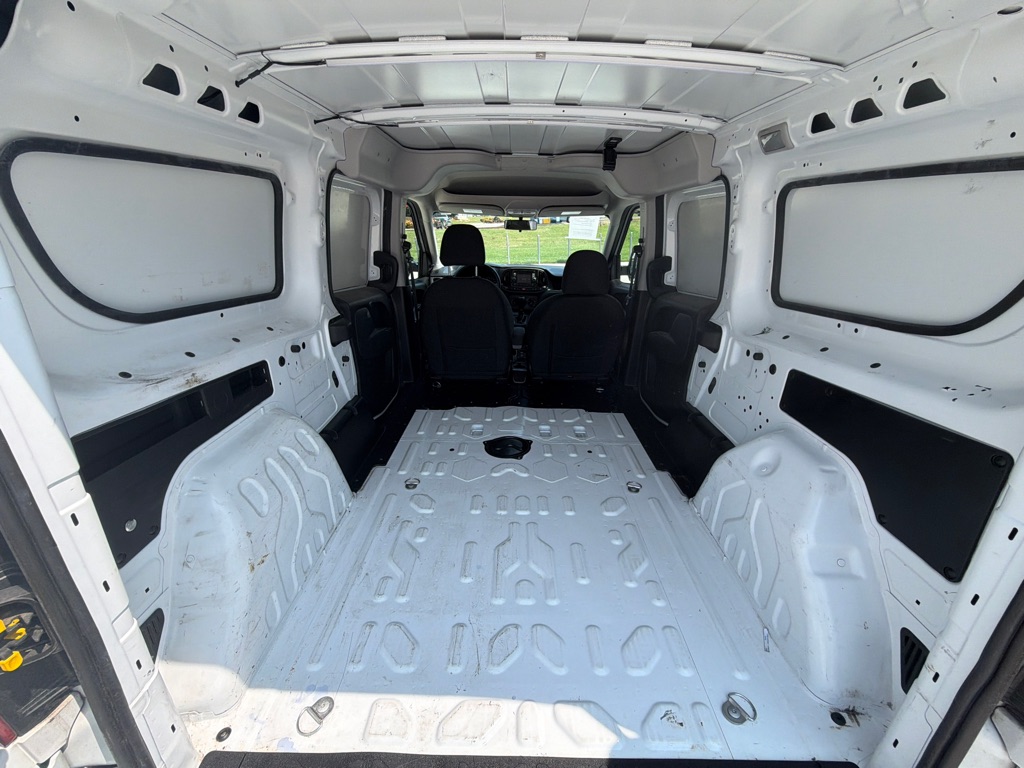 Photo 14 of this RAM PROMASTER CITY