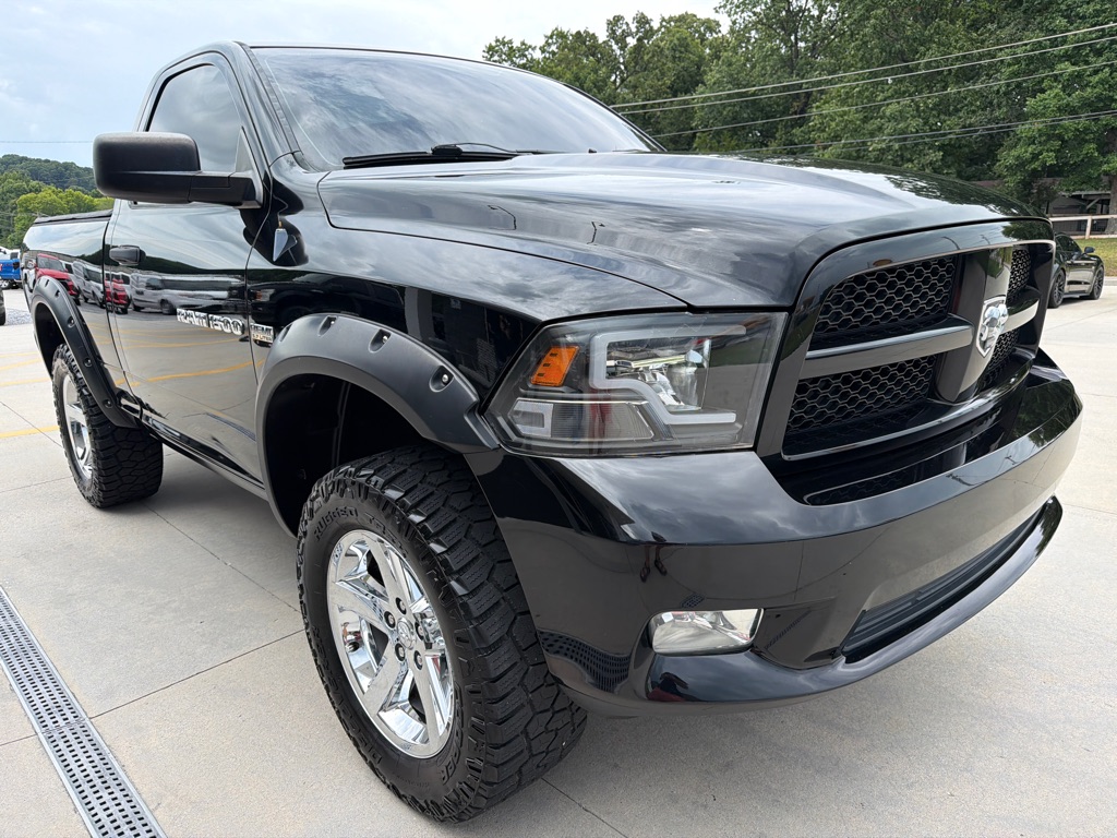 View vehicle photo 7