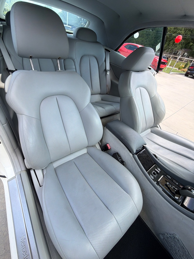Photo 15 of this MERCEDES-BENZ CLK