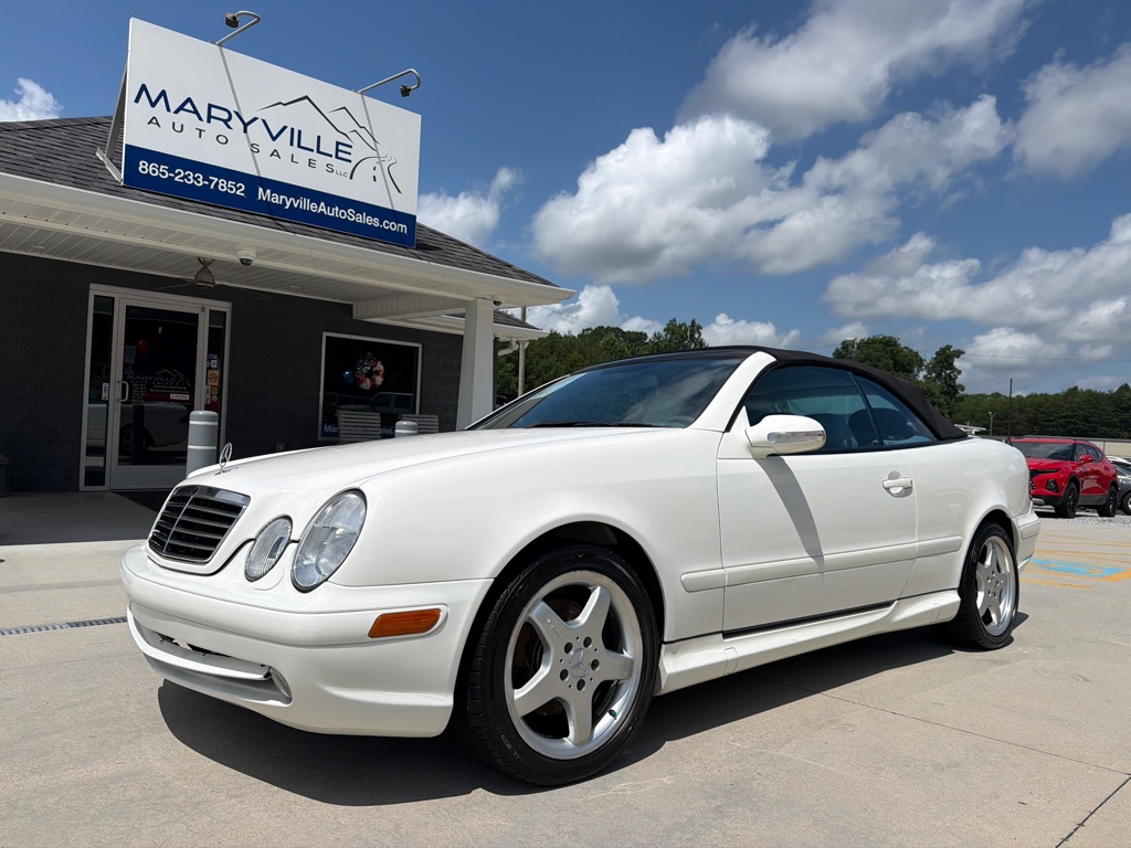 Photo 2 of this MERCEDES-BENZ CLK