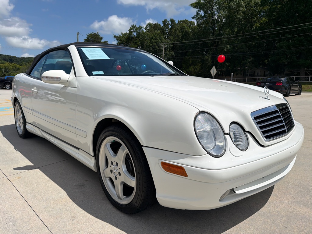 Photo 8 of this MERCEDES-BENZ CLK