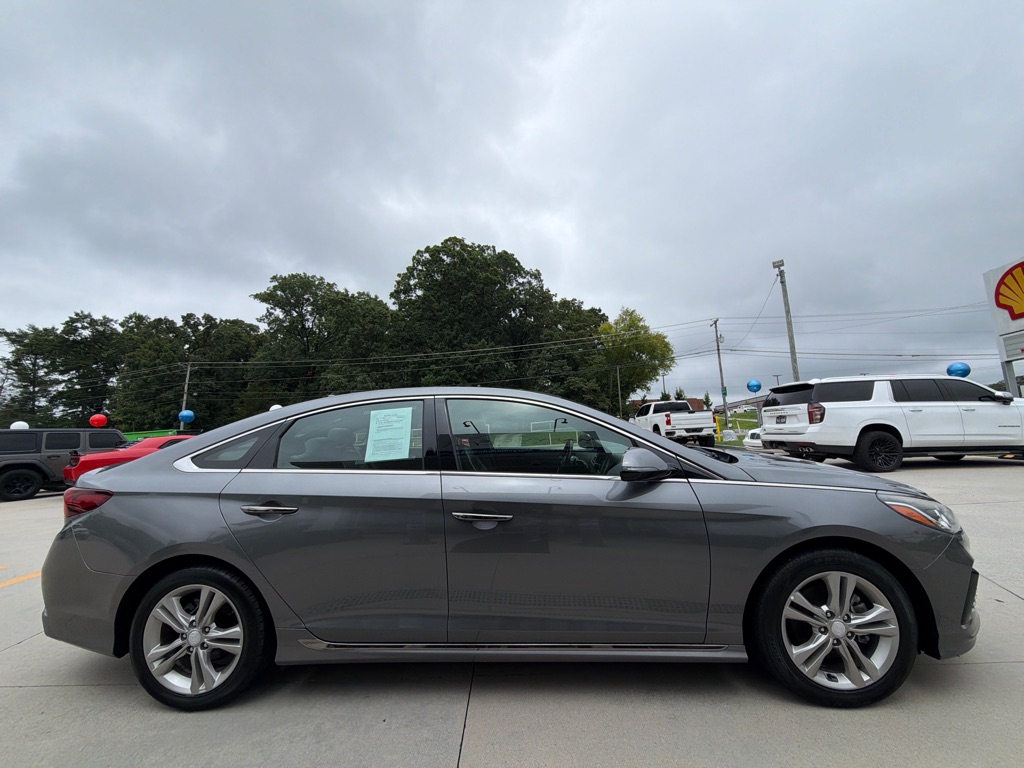 Photo 6 of this HYUNDAI SONATA