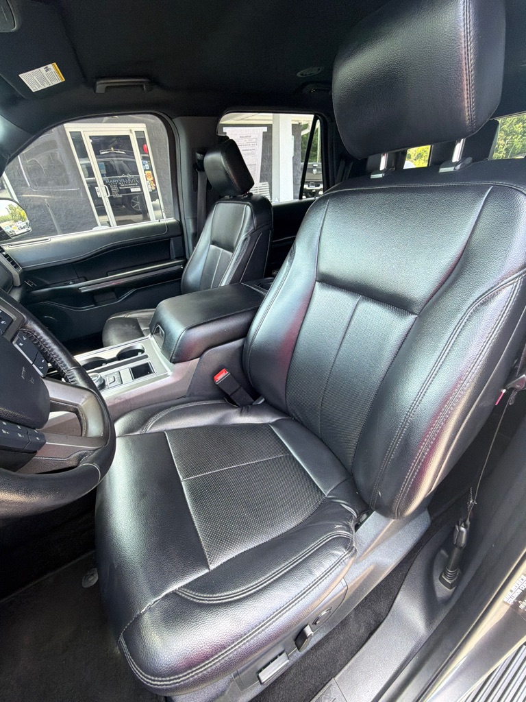 Photo 9 of this FORD EXPEDITION