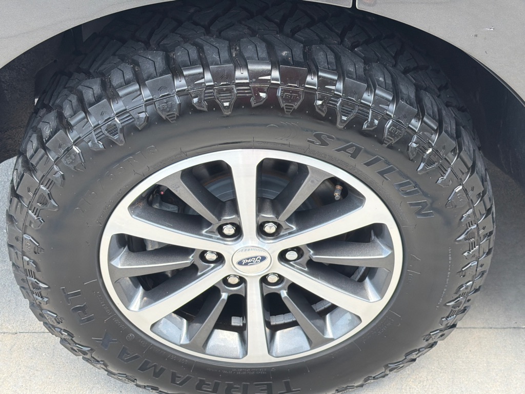 Photo 20 of this FORD EXPEDITION