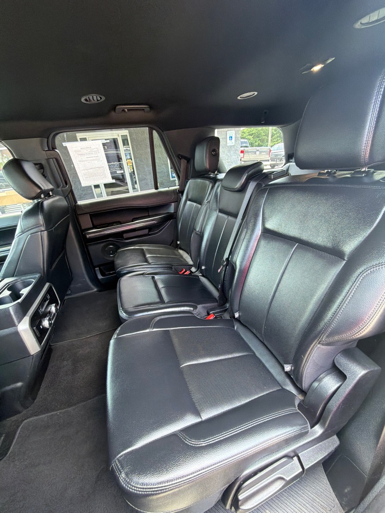 Photo 12 of this FORD EXPEDITION