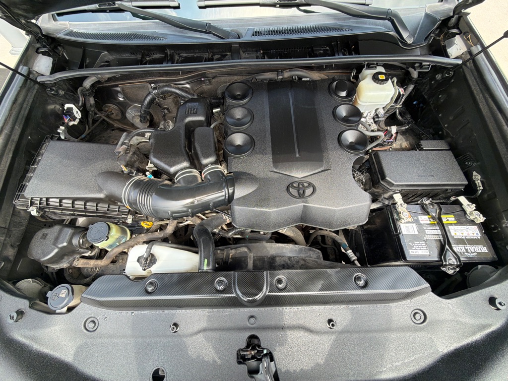 Photo 20 of this TOYOTA 4RUNNER LIMITED