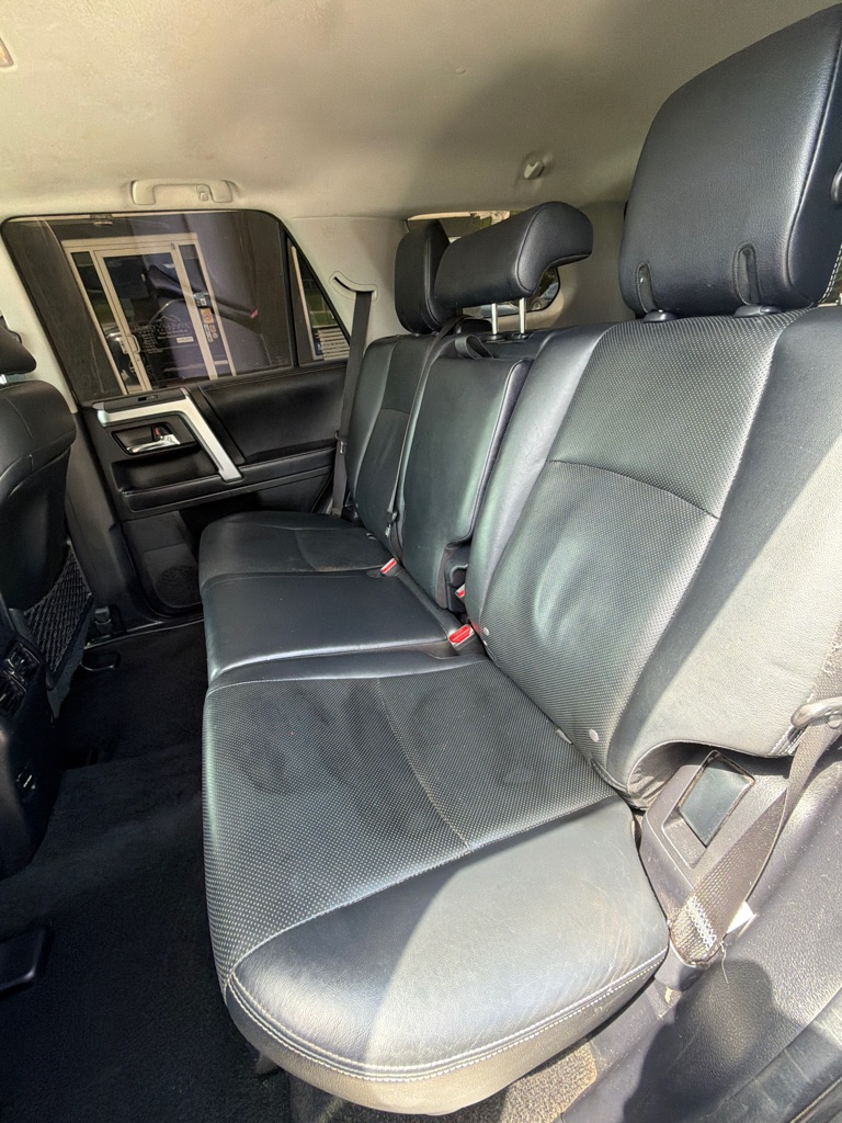 Photo 13 of this TOYOTA 4RUNNER LIMITED
