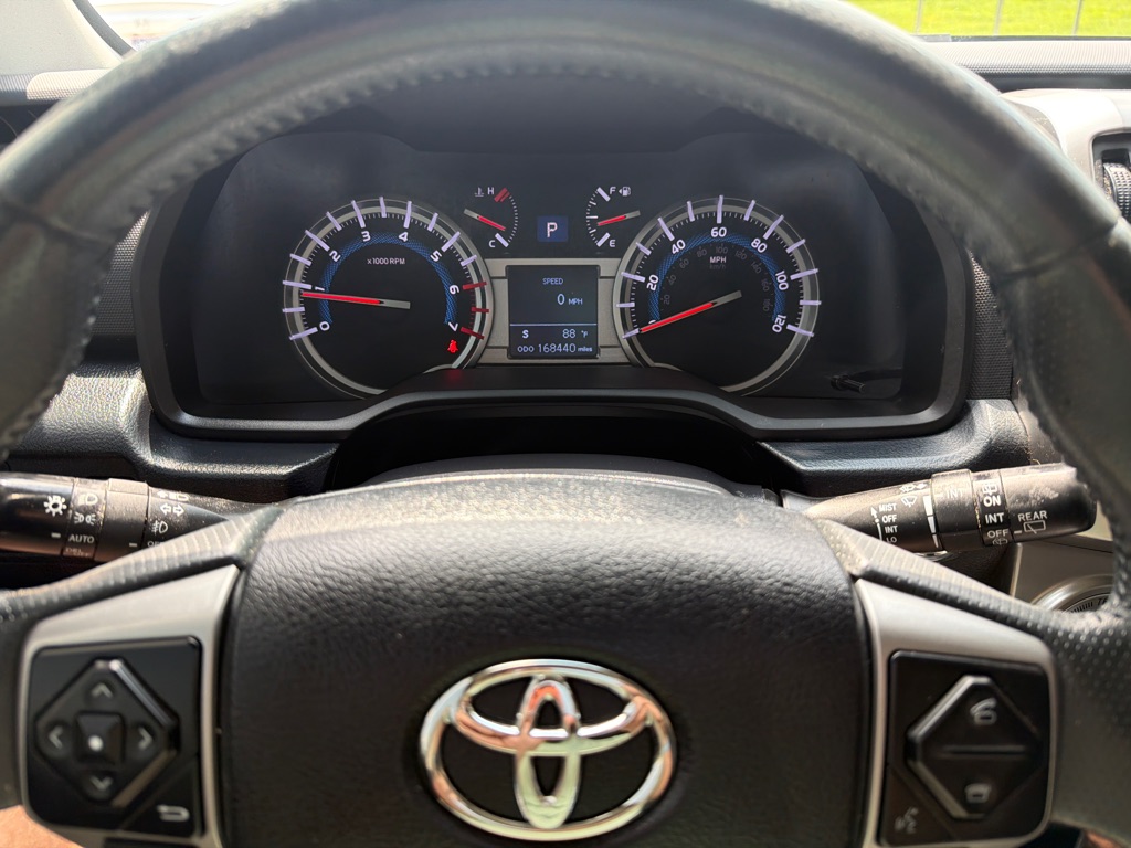 Photo 12 of this TOYOTA 4RUNNER LIMITED