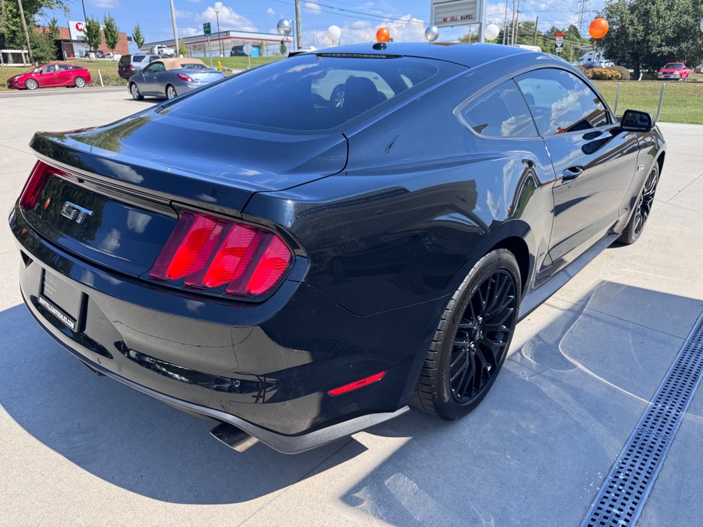 Photo 5 of this FORD MUSTANG