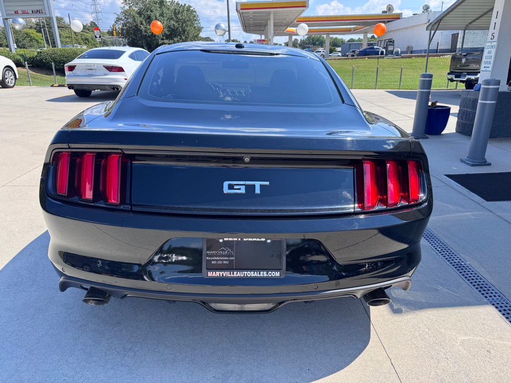 Photo 4 of this FORD MUSTANG