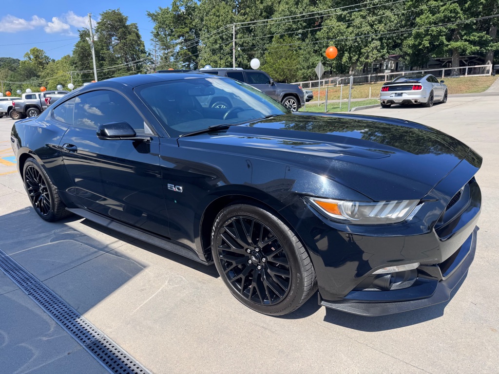 Photo 6 of this FORD MUSTANG