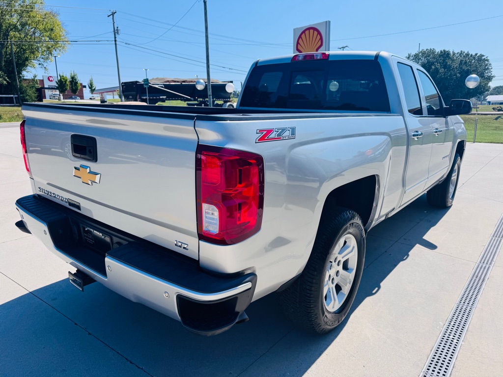 Photo 5 of this CHEVROLET SILVERADO 1500