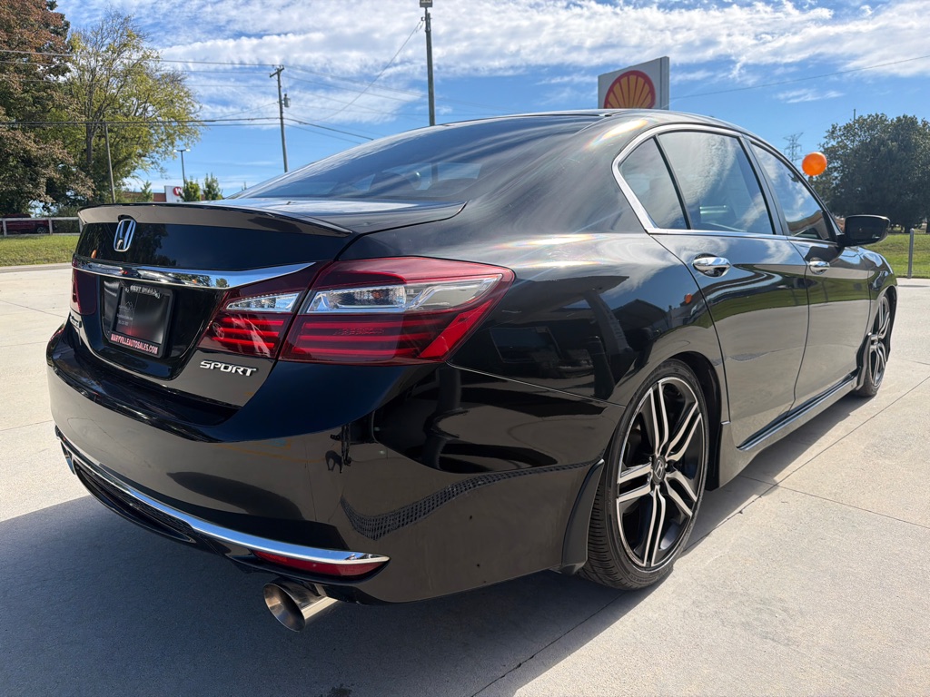 Photo 5 of this HONDA ACCORD