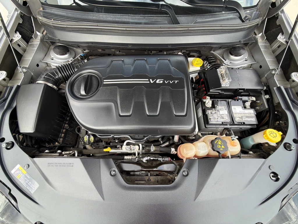 Photo 20 of this JEEP CHEROKEE