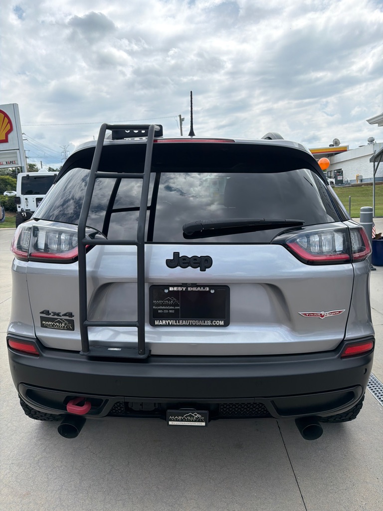 Photo 4 of this JEEP CHEROKEE