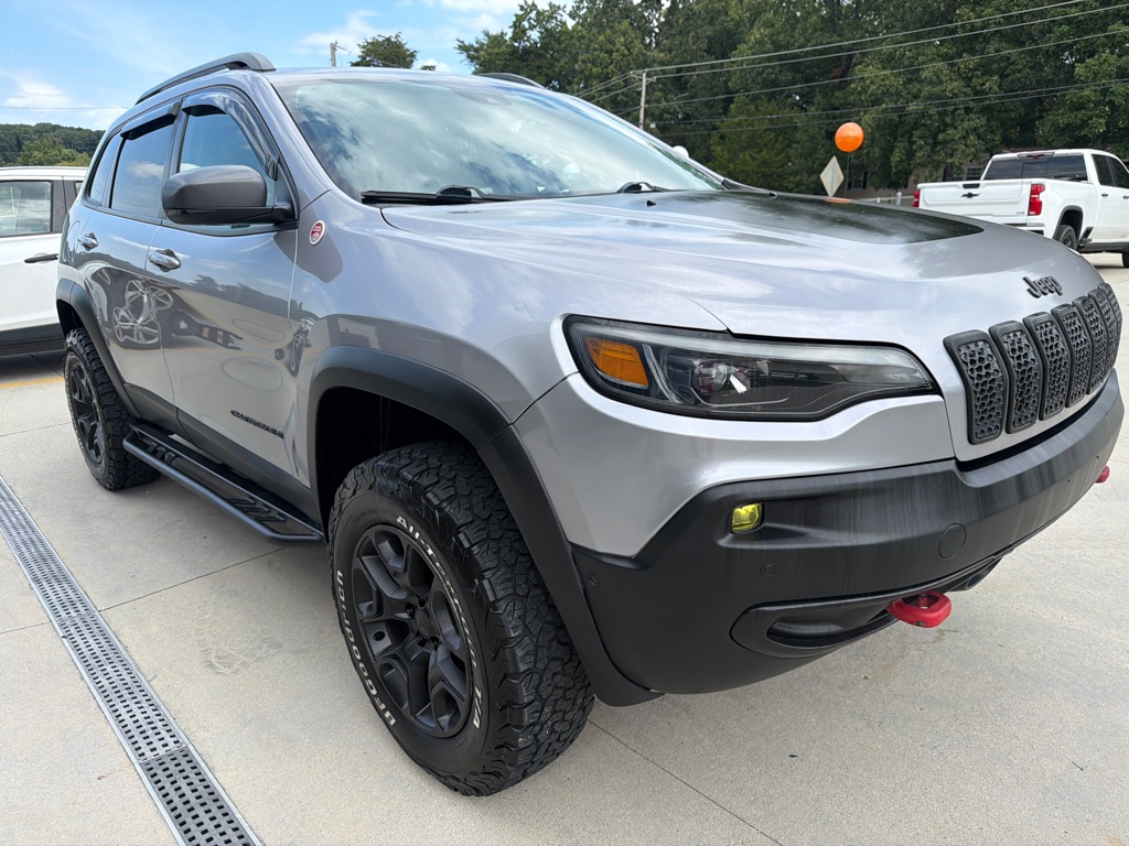 Photo 7 of this JEEP CHEROKEE