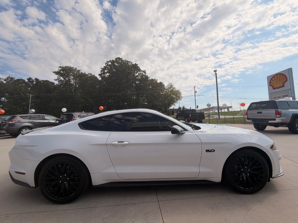 Photo 6 of this FORD MUSTANG