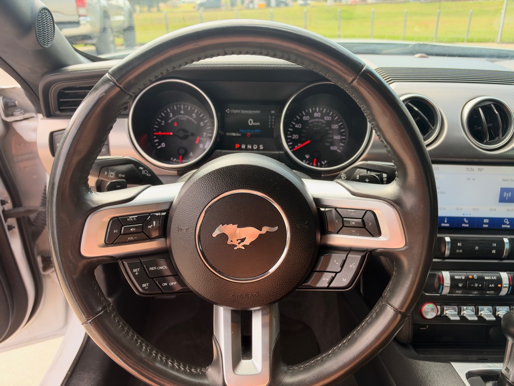 Photo 11 of this FORD MUSTANG