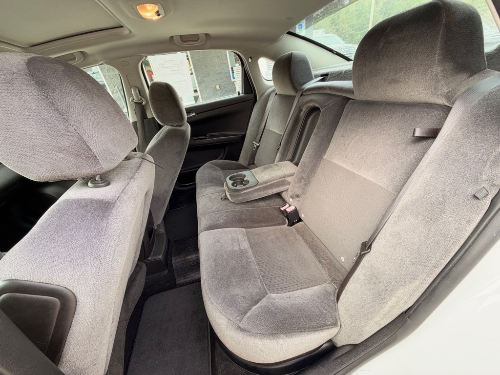 Photo 13 of this CHEVROLET IMPALA LIMITED