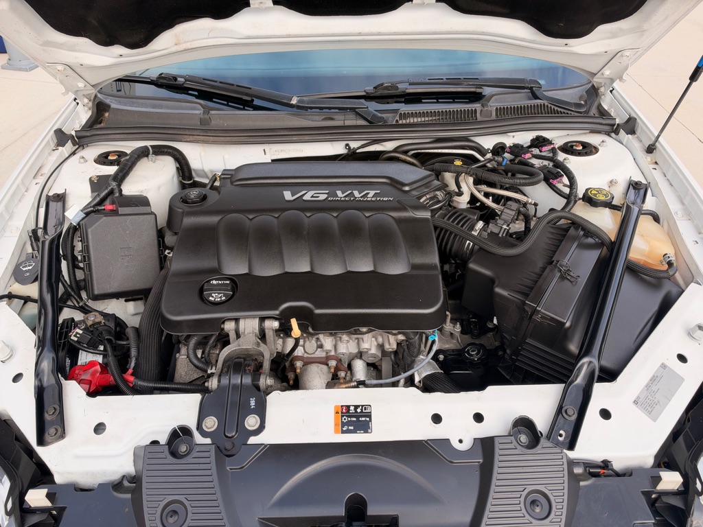 Photo 21 of this CHEVROLET IMPALA LIMITED