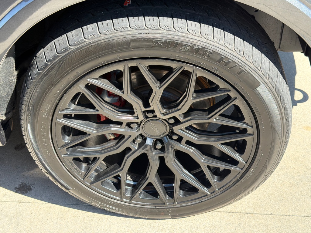 Photo 19 of this FORD F150 SPORT