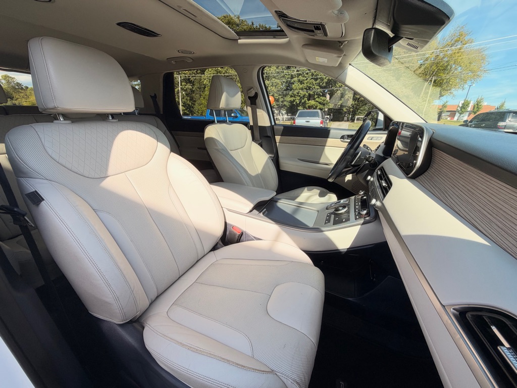 Photo 21 of this HYUNDAI PALISADE