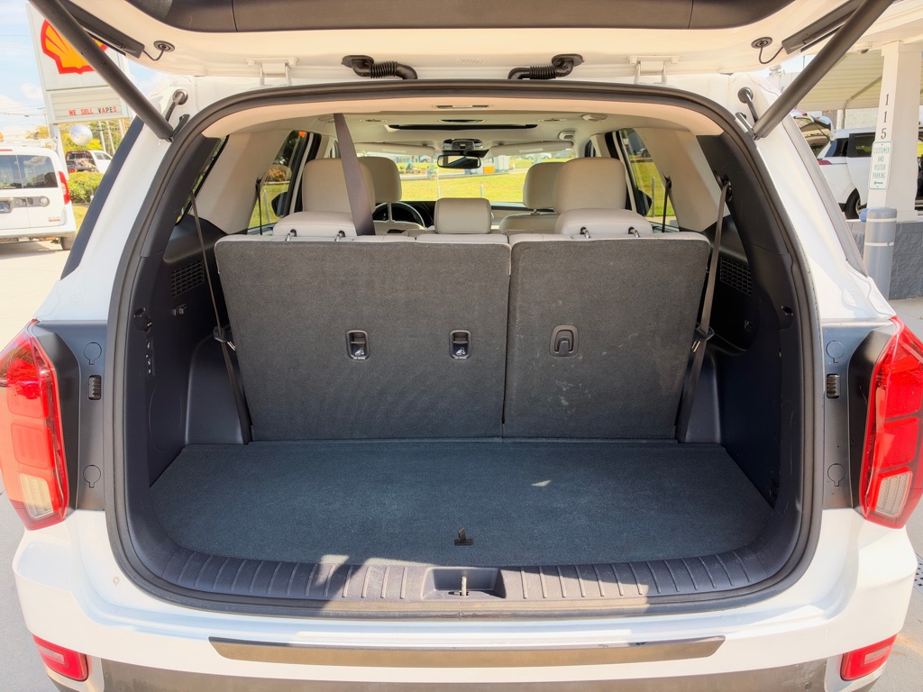 Photo 18 of this HYUNDAI PALISADE