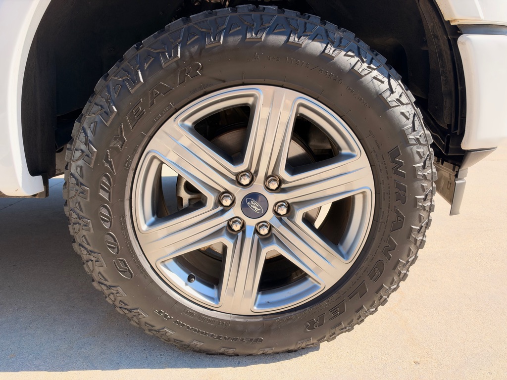 Photo 19 of this FORD F150
