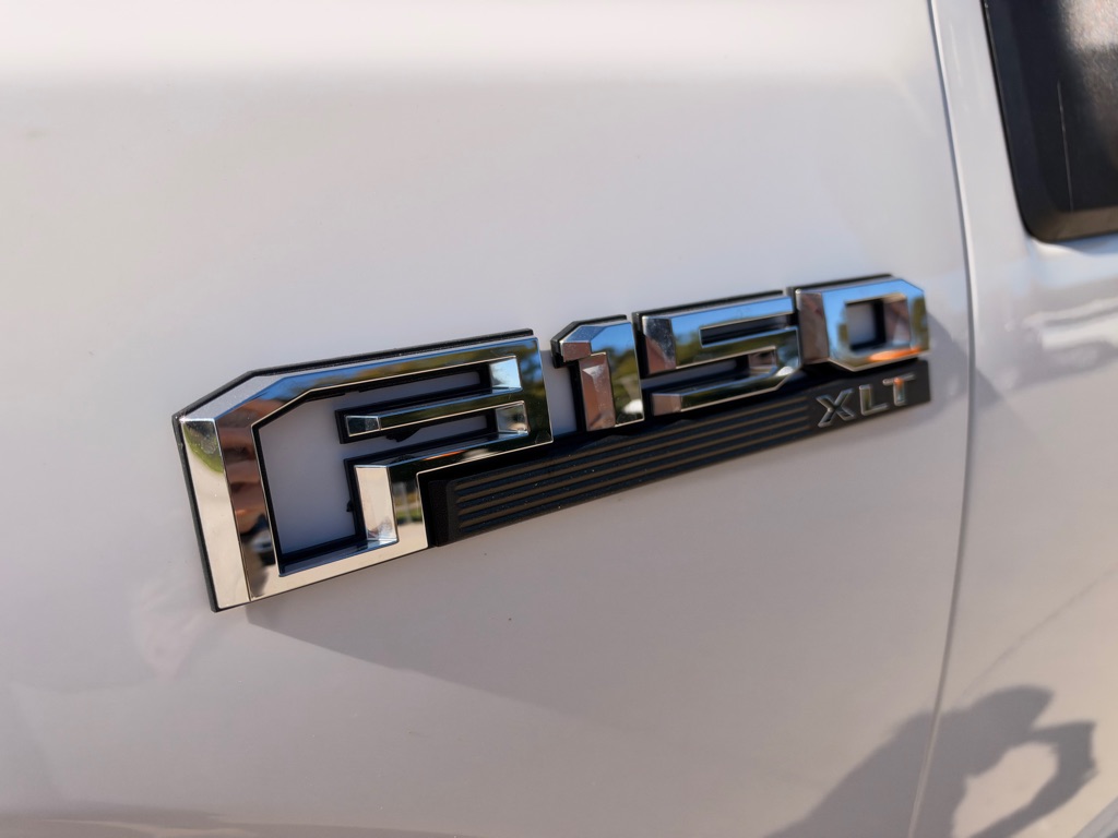 Photo 9 of this FORD F150