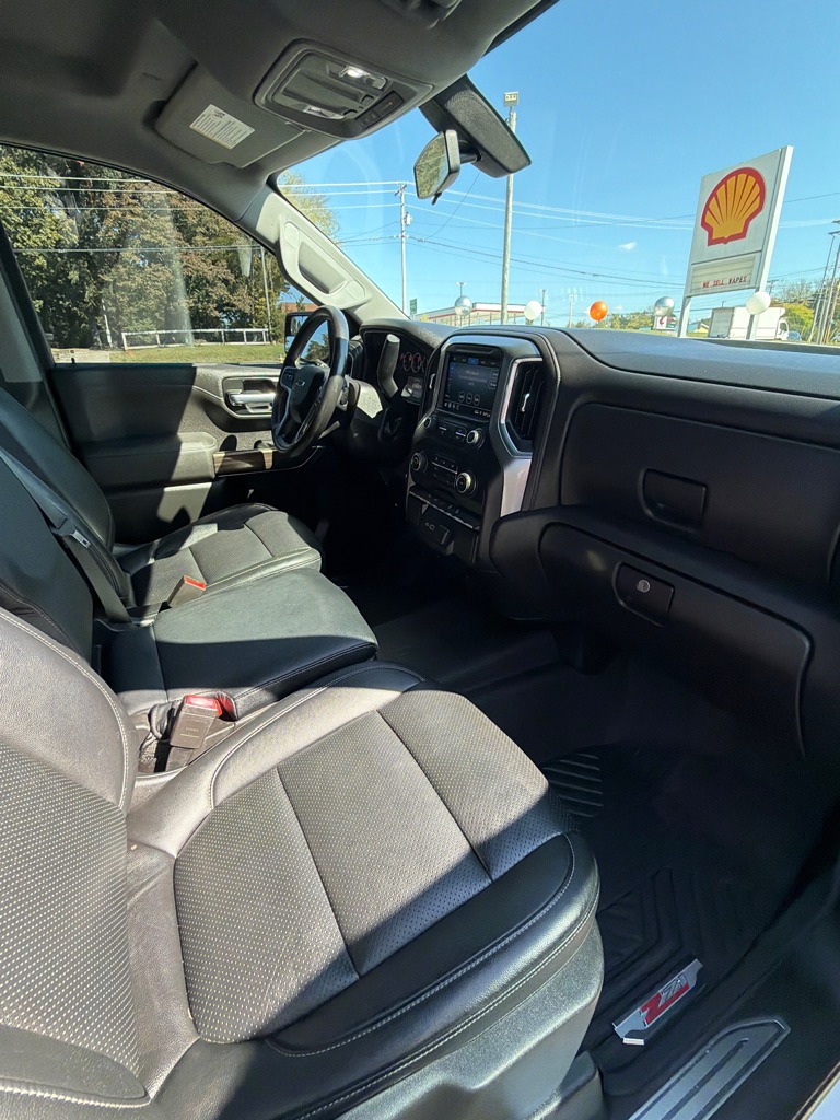Photo 17 of this CHEVROLET SILVERADO 1500