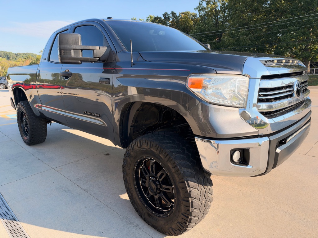 Photo 7 of this TOYOTA TUNDRA