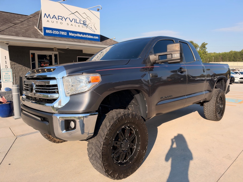 2017 TOYOTA TUNDRA