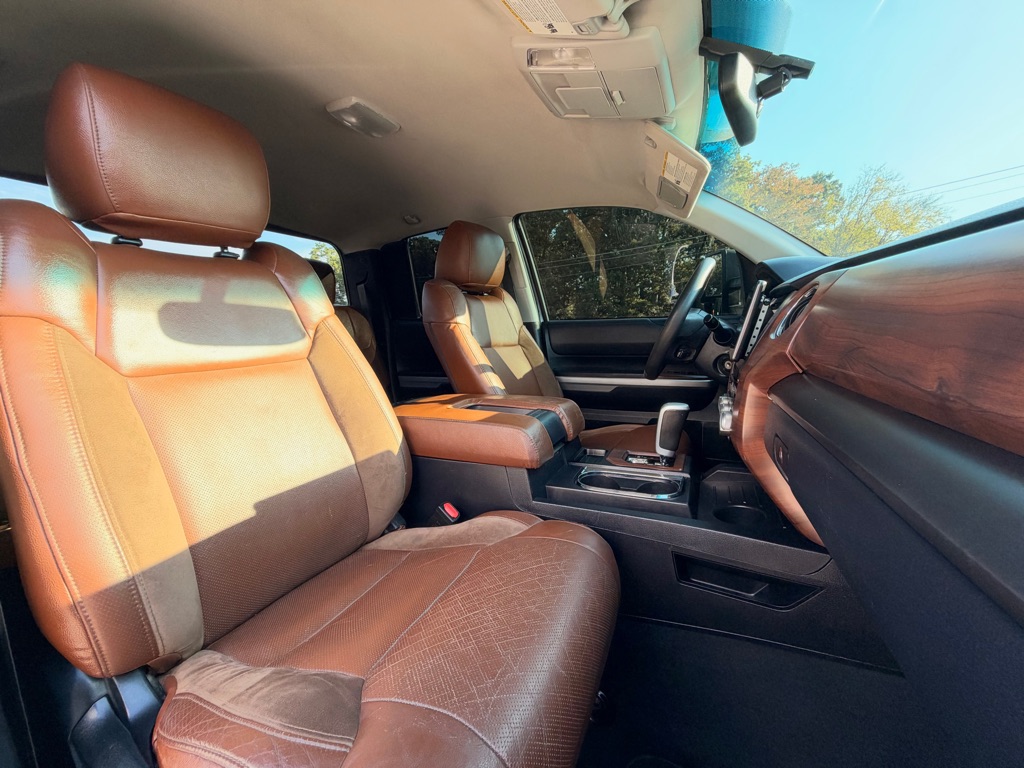 Photo 15 of this TOYOTA TUNDRA