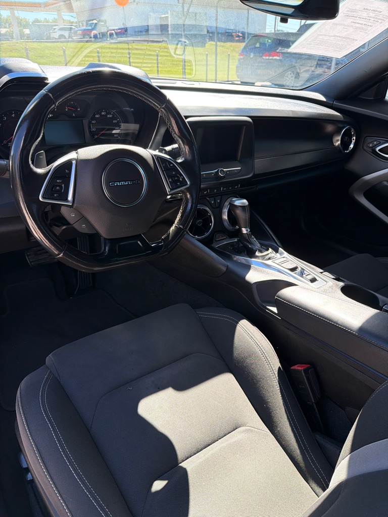 Photo 10 of this CHEVROLET CAMARO