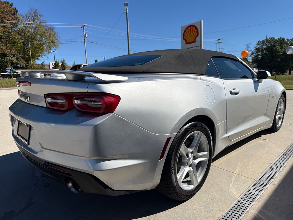 Photo 5 of this CHEVROLET CAMARO