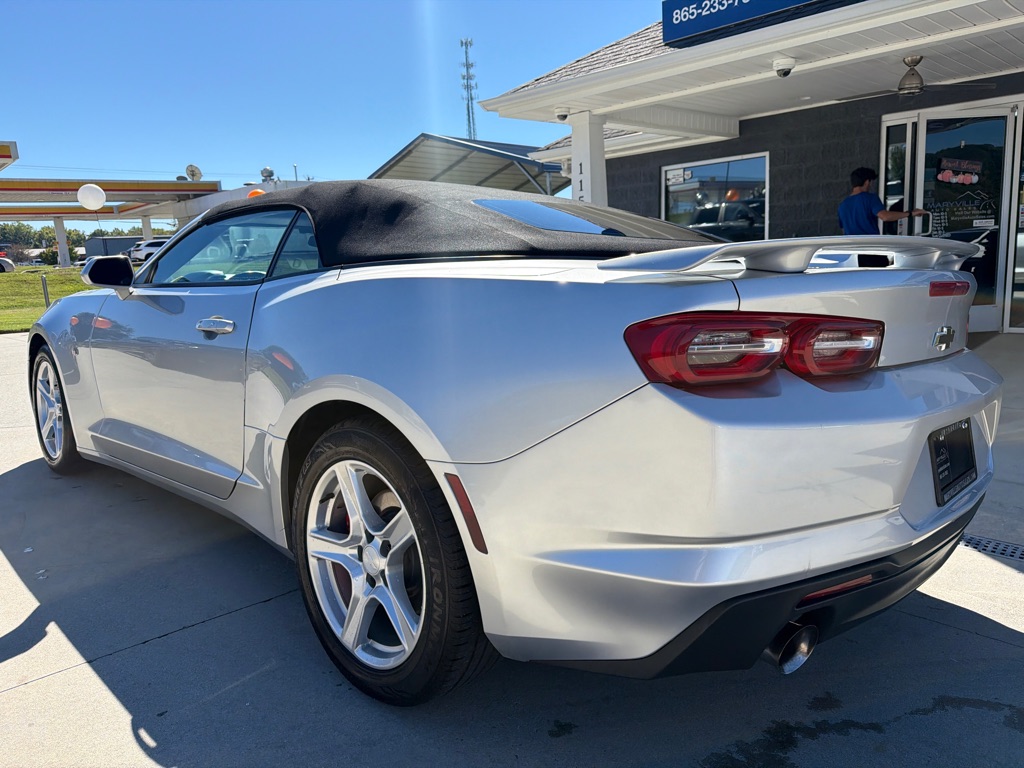 Photo 3 of this CHEVROLET CAMARO