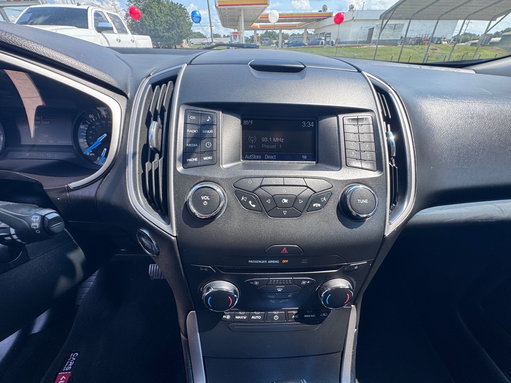 Photo 12 of this FORD EDGE
